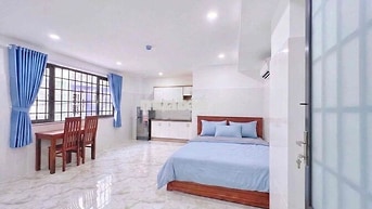 CHO THUÊ PHÒNG XINH THANG MÁY NGAY CẦU CHỮ Y Q5