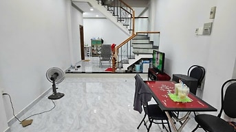 Nhà Riêng 1/ Phan Đình Phùng giá 14 trệu/th 2PN-Săn Nội Thất-93m2