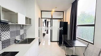 CHO THUÊ CĂN HỘ 1PN BALCONY 40m2 VIEW BỜ KÈ HOÀNG SA CỰC CHILL