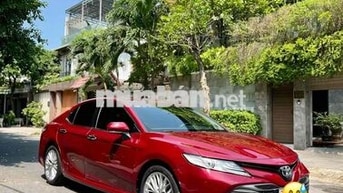 Toyota Camry 2.5Q 2019 Đỏ 32.300 km