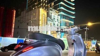 Vespa Sprint 2016 Bạc porsche