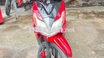 Yamaha Luvias 2011 Đỏ