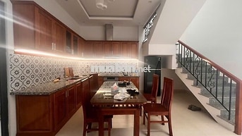 Cho thuê nhà đẹp 3 tầng sát biển đường Tân Thái 6 - 20tr/tháng