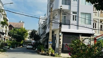 Nhà góc 2 mặt tiền, KDC Bình Hưng đường 12m, đường QL50, gần bến xe Q8