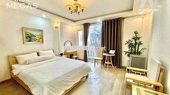 STUDIO MỚI XÂY FULL NỘI THẤT SIÊU XỊN - cửa sổ trời - có Bancol