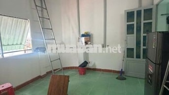 Phòng giá 1 người ở, kg nhận 3tr/tháng hẻm 331 Lê Hồng Phong, Quận 10.