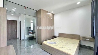1 phòng ngủ + 1 phòng bếp 40m2 siêu thoáng bancol ngay Gigamall