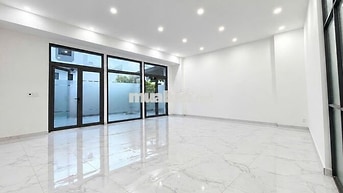 🏢 VĂN PHÒNG NGUYÊN TẦNG 100M² | 2 MẶT TIỀN