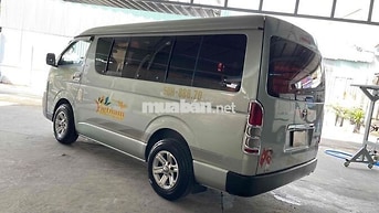 Xe khách Toyota Hiace Bạc