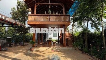 Nhà mới xây chủ để lại toàn bộ nội thất cao cấp