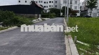 M 327/  4 TỶ 4 / 94 M 2 ( 4*23,5 ) ĐẤT Ở ĐÔ THỊ ,ĐƯỜNG NHỰA 5 M .