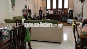 CHO THUÊ NHÀ NGUYÊN CĂN CÓ SÂN THƯỢNG -ĐÀO DUY TỪ, Q.10 - 2PN 4WC)