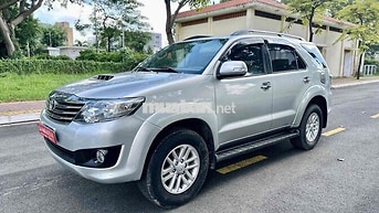 Toyota Fortuner 2014 2.5 Số sàn Dầu Bạc