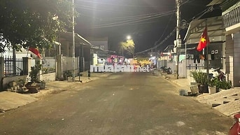 cần bán nhà cấp 4, sổ hồng riêng chính chủ