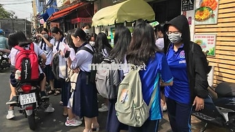 NHÀ CHO THUÊ ĐỐI DIỆN TRƯỜNG CẤP 3, Sát trường Đại học