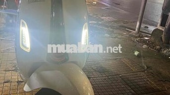 Vespa Iget ABS 2018 Trắng