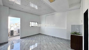 Cho Thuê Phòng Ban Công Cửa Sổ Trời Siêu Thoáng Điện Nước Rẻ