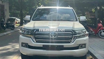 Toyota Land Cruiser LC200 2020 Trắng