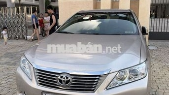 Toyota Camry 2.0 E Vàng cát 90.000 km