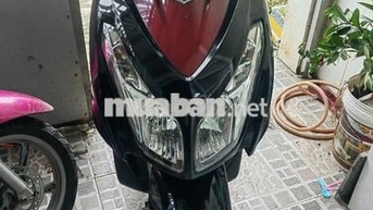 Suzuki Impulse màu Đỏ đen