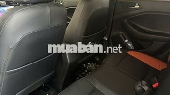 Hyundai i20 AT 2015 105.000km Nâu đất