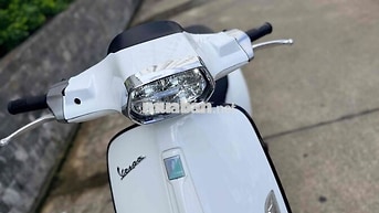Piaggio Vespa Sprint iGet Trắng