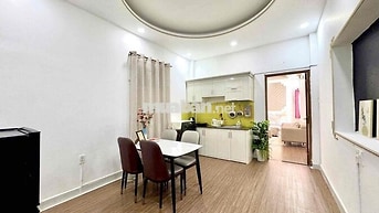 Cho thuê căn 1 phòng ngủ tách bếp rộng máy giặt full nt ở Lê Văn Sỹ Q3
