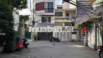 NHÀ NGAY CHỢ CÂY QUÉO - Bình Thạnh - Cấp 4, Sân Xe Rộng, 4PN