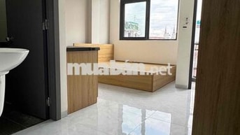 BAN CÔNG - FULL NT NHƯ HÌNH - THANG MÁY