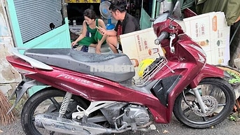 HONDA FUTURE 125 ĐỎ