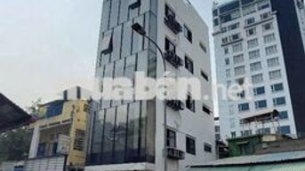 Cho thuê toà nhà Quận 1 - 70tr có thang máy hiện đại