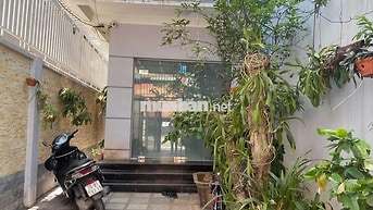 Cho thuê nhà riêng ngõ 143 Nguyễn Chính - ô tô tránh -100m2 -3 tầng