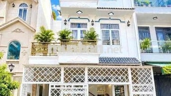 Nhà Bè - 5 Tỷ 990 - Đường 6m - Nhà 3 Tầng 80m² - Ngang 6,5m - 4PN - Sa