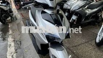 Honda Air Blade 2017 màu bạc đã sử dụng