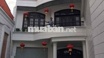 nhà mặt tiền 152B đường bùi Thị Xuân diện tích đất 293mv trệt 2 lầu