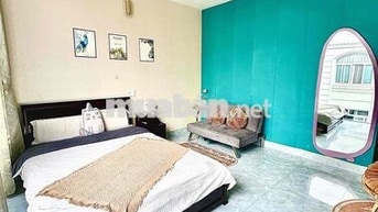 Phòng full nội thất ngay trung tâm