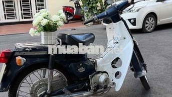 Honda Super Cub màu Xanh trắng