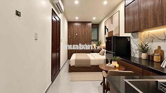 Căn hộ sạch sẽ 30m2 thoáng - thang máy - mặt tiền Hùng Vương Quận 5