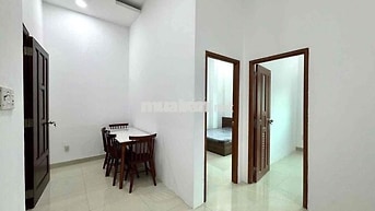 Căn Hộ 2PN/1PN Tách Bếp mới mặt tiền Hùng Vương Quận 5 có thang máy