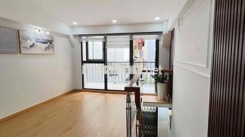 NHÀ TRUNG TÂM Q11 MỚI ĐẸP 100%