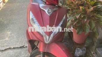 SYM Shark 125 GTDD màu Đỏ