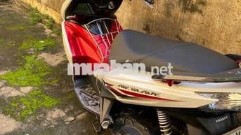 Honda Air Blade 125cc màu Đỏ trắng