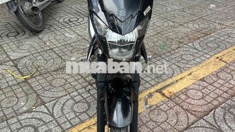Suzuki Satria màu Đen