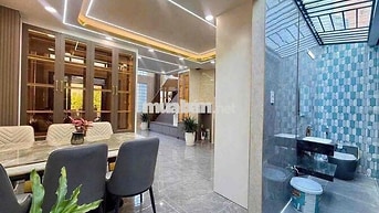 nhà 5.Tầng xây mới nội thất sịn shr hổ trợ Bank ngay Ngã Tư Ga Q.12