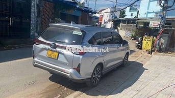 Toyota Veloz Cross 2022 7 chỗ Bạc