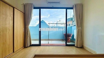 Nhà mới bancong rộng,có tủ lạnh máy lạnh vv, giáp aeon ngay gò dầu tp