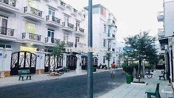 cho thuê nhà phố tô Ngọc Vân q12 dt 4*17  4p ngủ giá 12tr