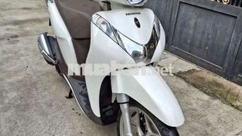 sh mode nữ đi rất kỹ