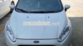 Ford Fiesta Trắng 167.926 km