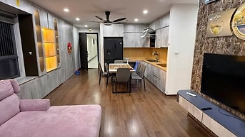 Cho thuê chung cư Screc Tower, Trường Sa-Căn 3PN đẹp nhất C/c giá 17tr